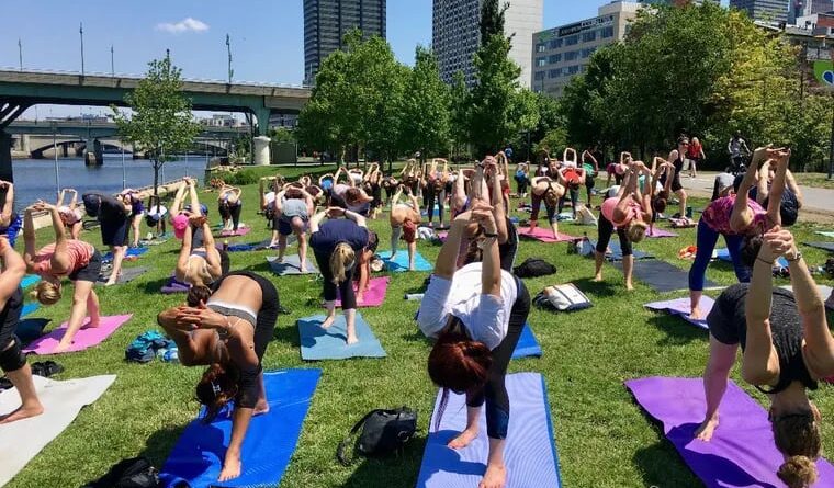 Popular outdoor fitness program Yoga on the Banks is shutting down on July 21 after more than a decade of classes along the Schuylkill.