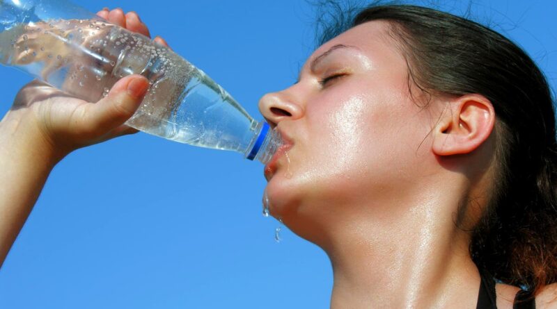 You Should Drink Plenty of Water Every Day During a Heat Wave